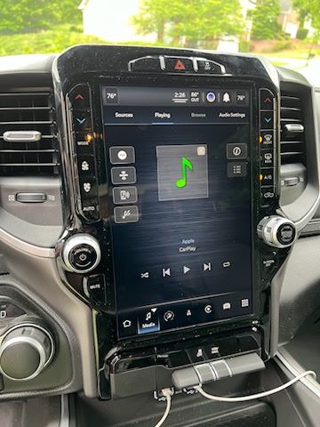 Apple CarPlay - Pros and Cons