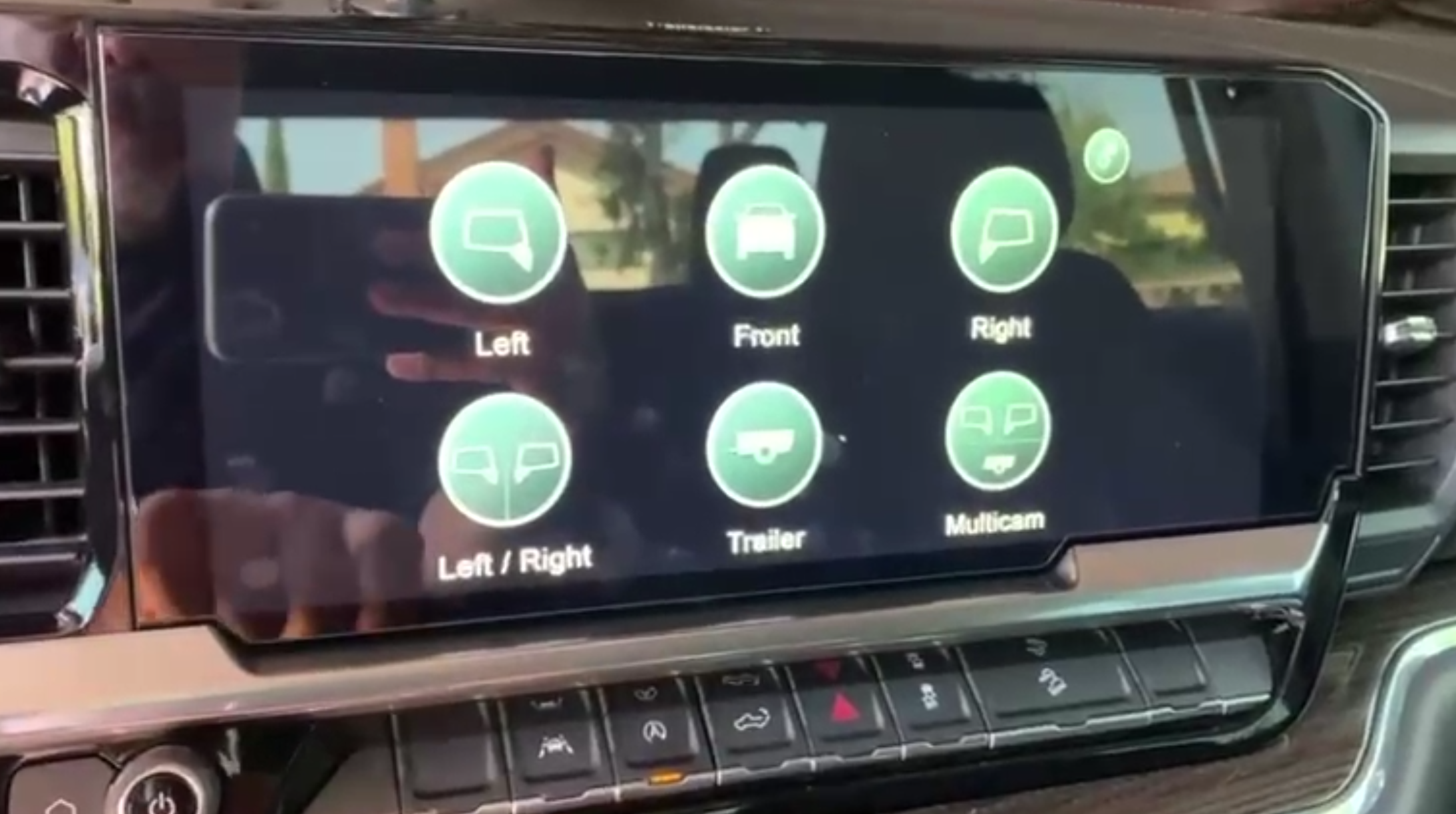 2024 Silverado screen when camera options