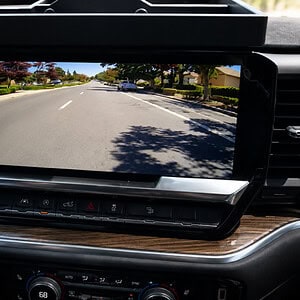 silverado 13.4 screen iok front camera display on screen